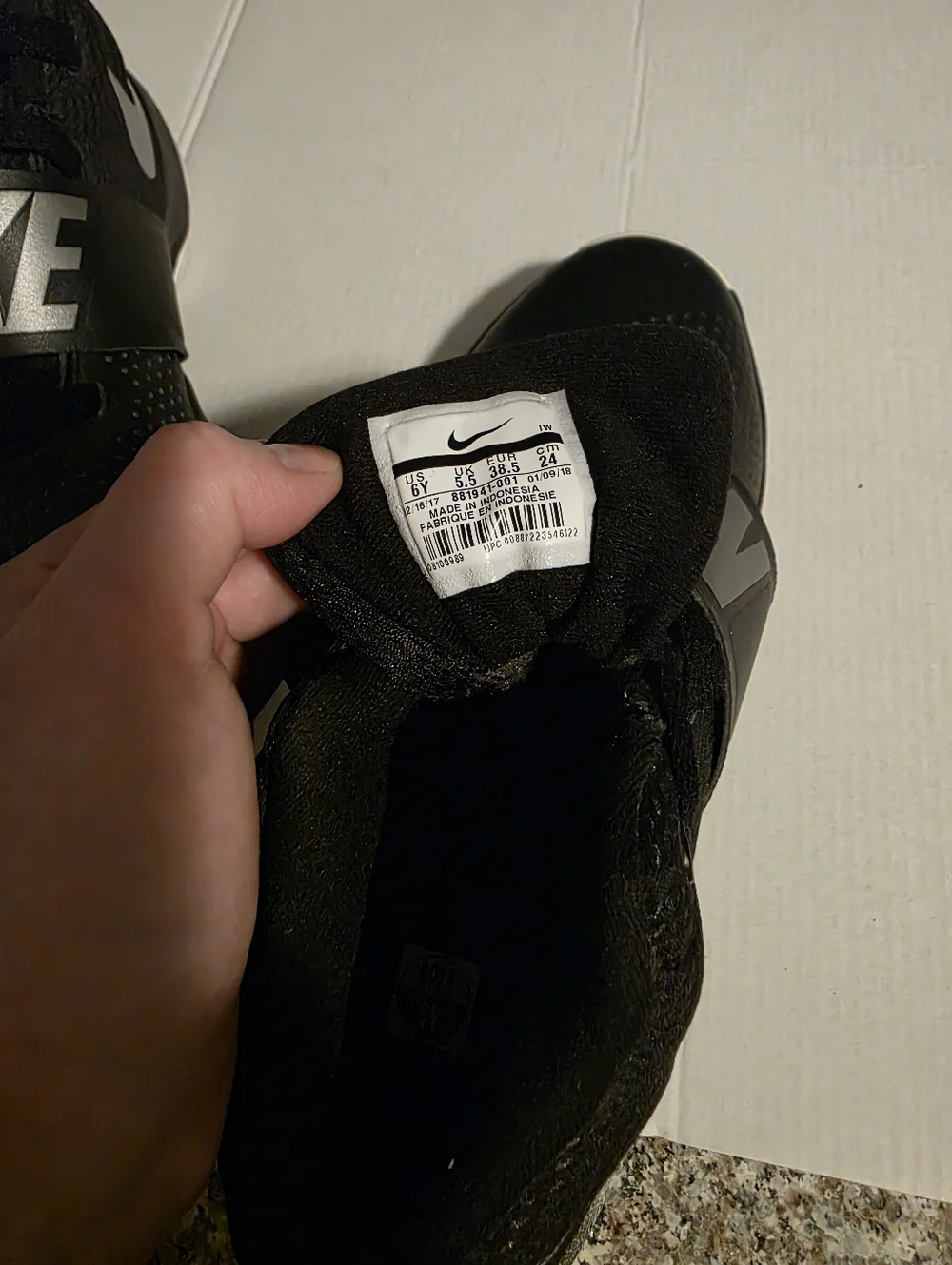 Nike Team Hustle Sneakers
